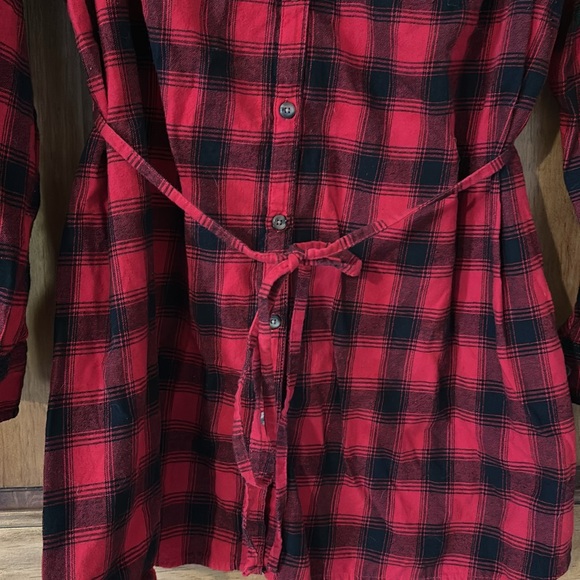 Isabel maternity for target red plaid top size Large - Picture 3 of 6